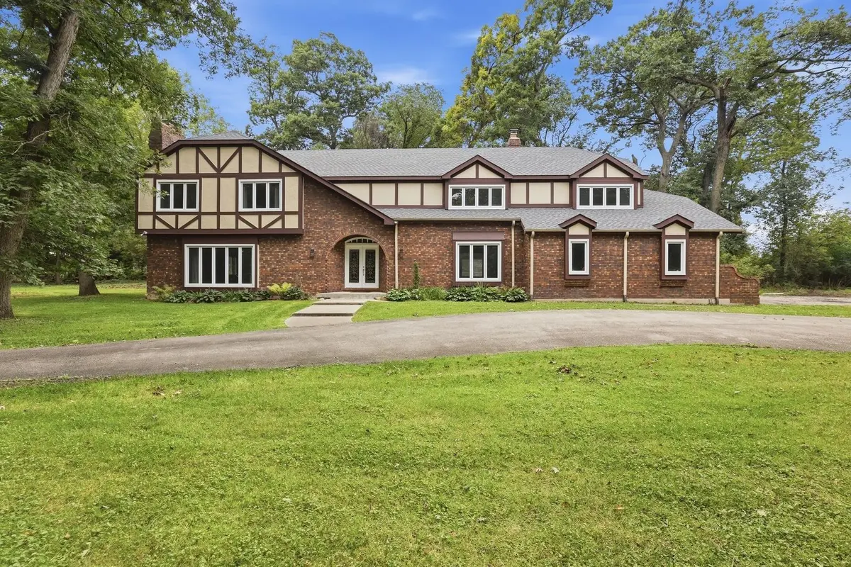 4 Auburn Lane
