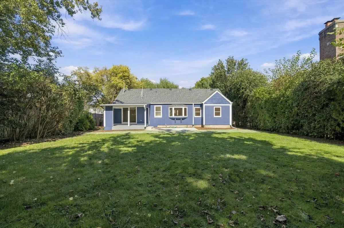 3309 Meadow Lane
