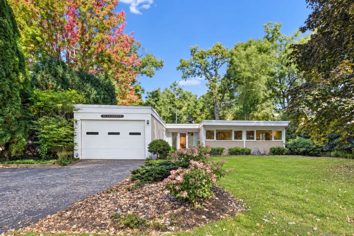 940 Ridgewood Drive