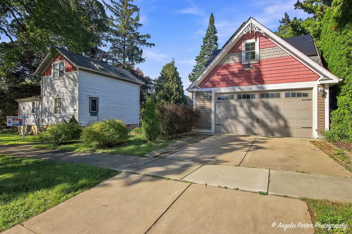 203 N Plum Grove Road