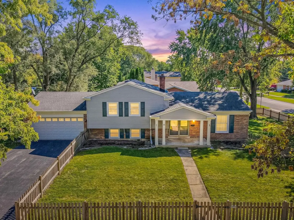 4 Tamarack Avenue