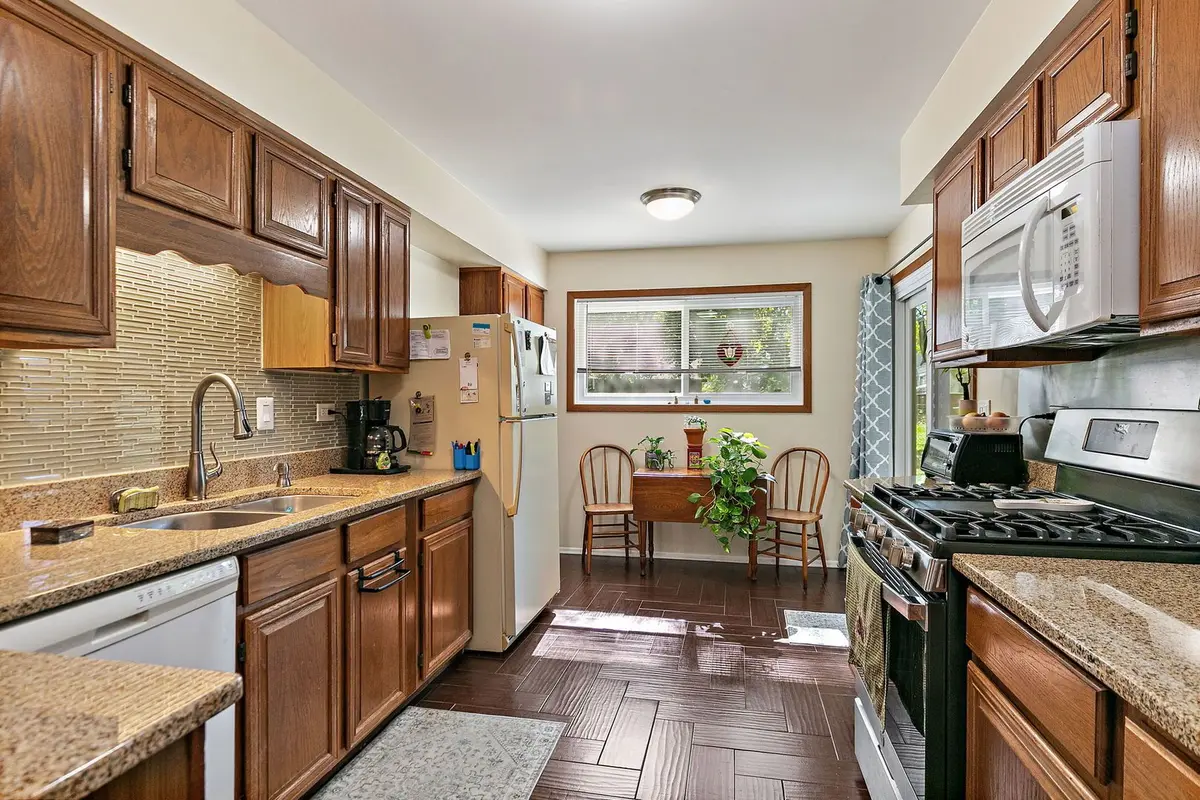 3 Creekside Circle