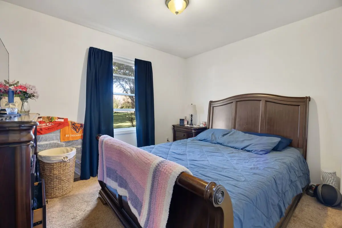 1S278 Wenmoth Road