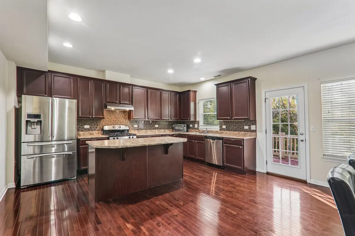 3475 Bradbury Circle