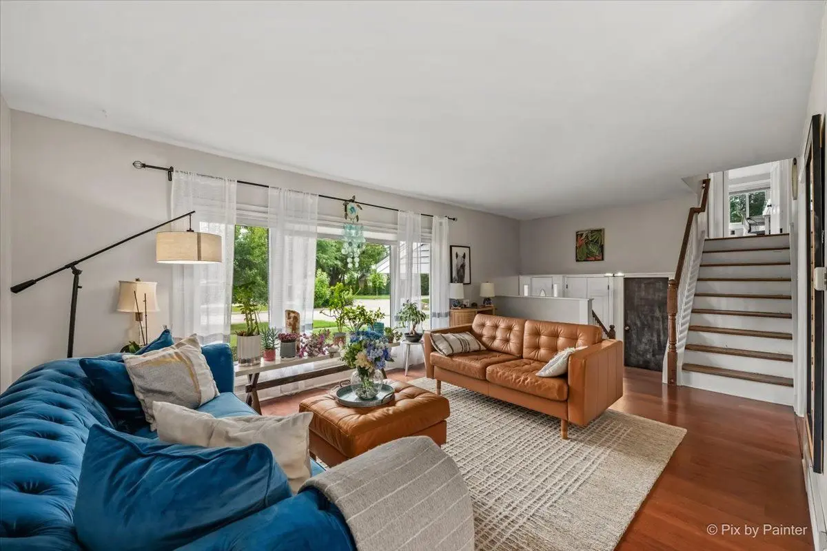 2012 N Kennicott Drive