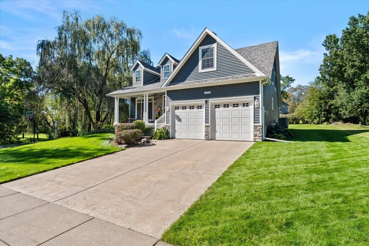 1776 Hollow View Drive