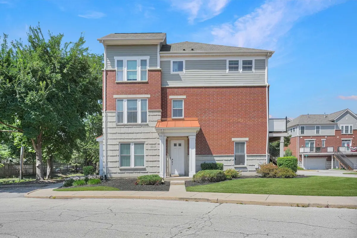 2112 S Crambourne Way