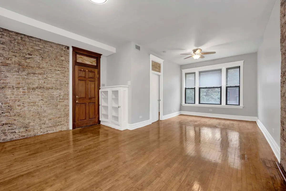1406 W Flournoy Street