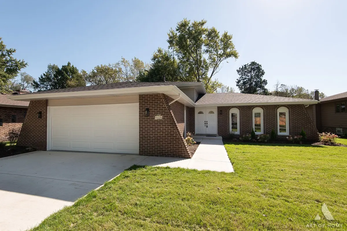 11226 S Deerpath Lane