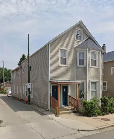 4927 N PULASKI Avenue