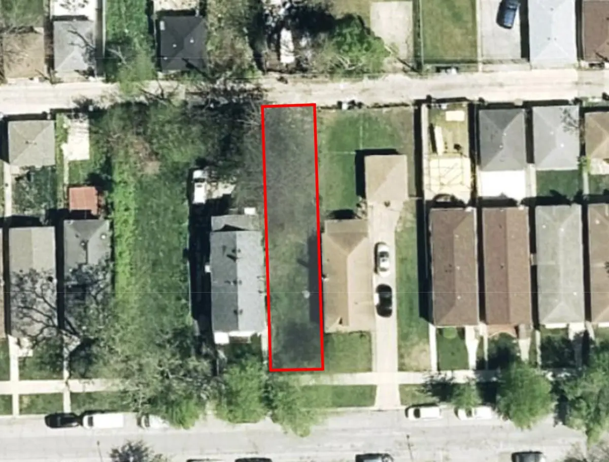 1416 W 110th Place