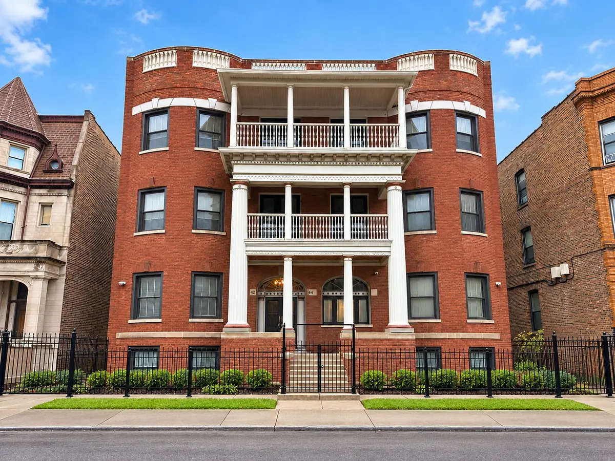442 E 48th Street