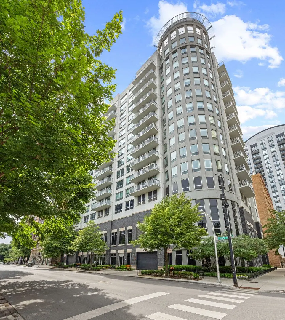 421 W HURON Street