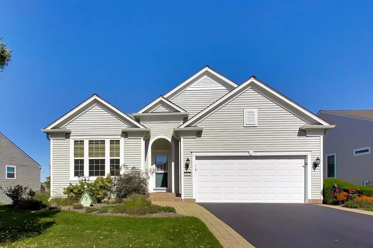 3172 Ravinia Circle