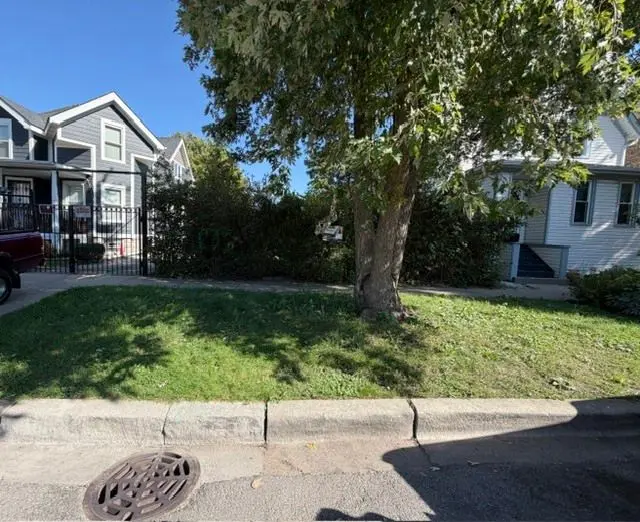 1127 N Waller Avenue