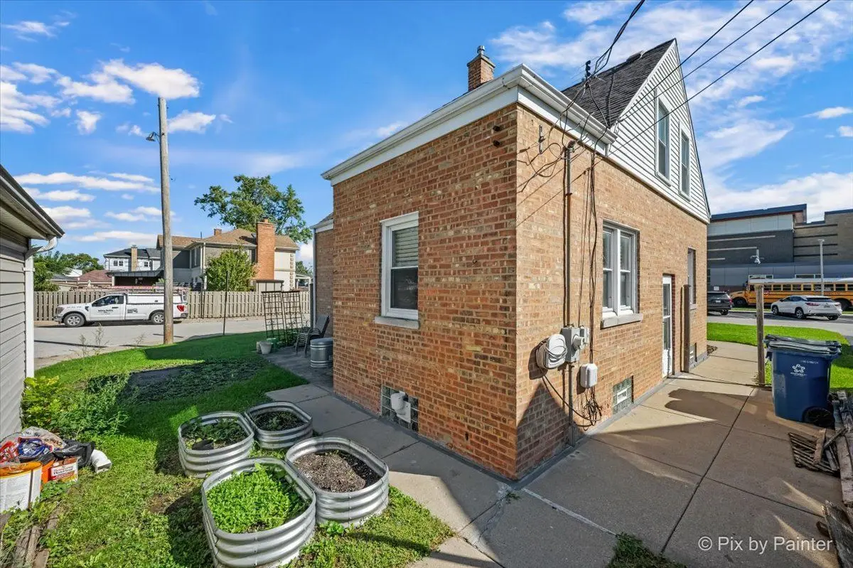 3430 Calwagner Street