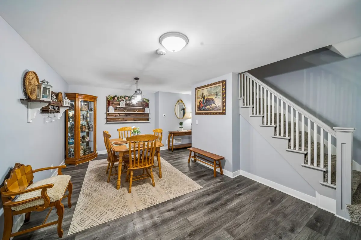 3S530 Finley Road