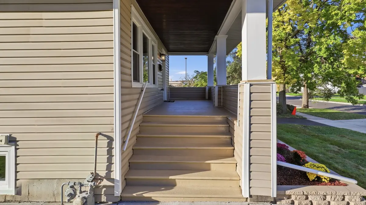 1106 S 4th Avenue