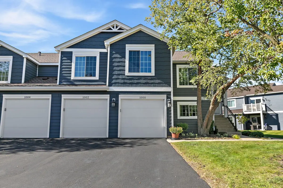 1002 Boston Circle