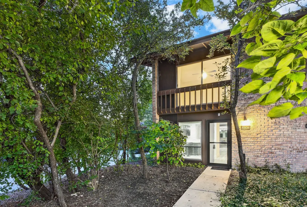 5931 Meadow Drive