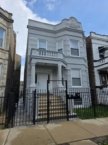 539 N Trumbull Avenue