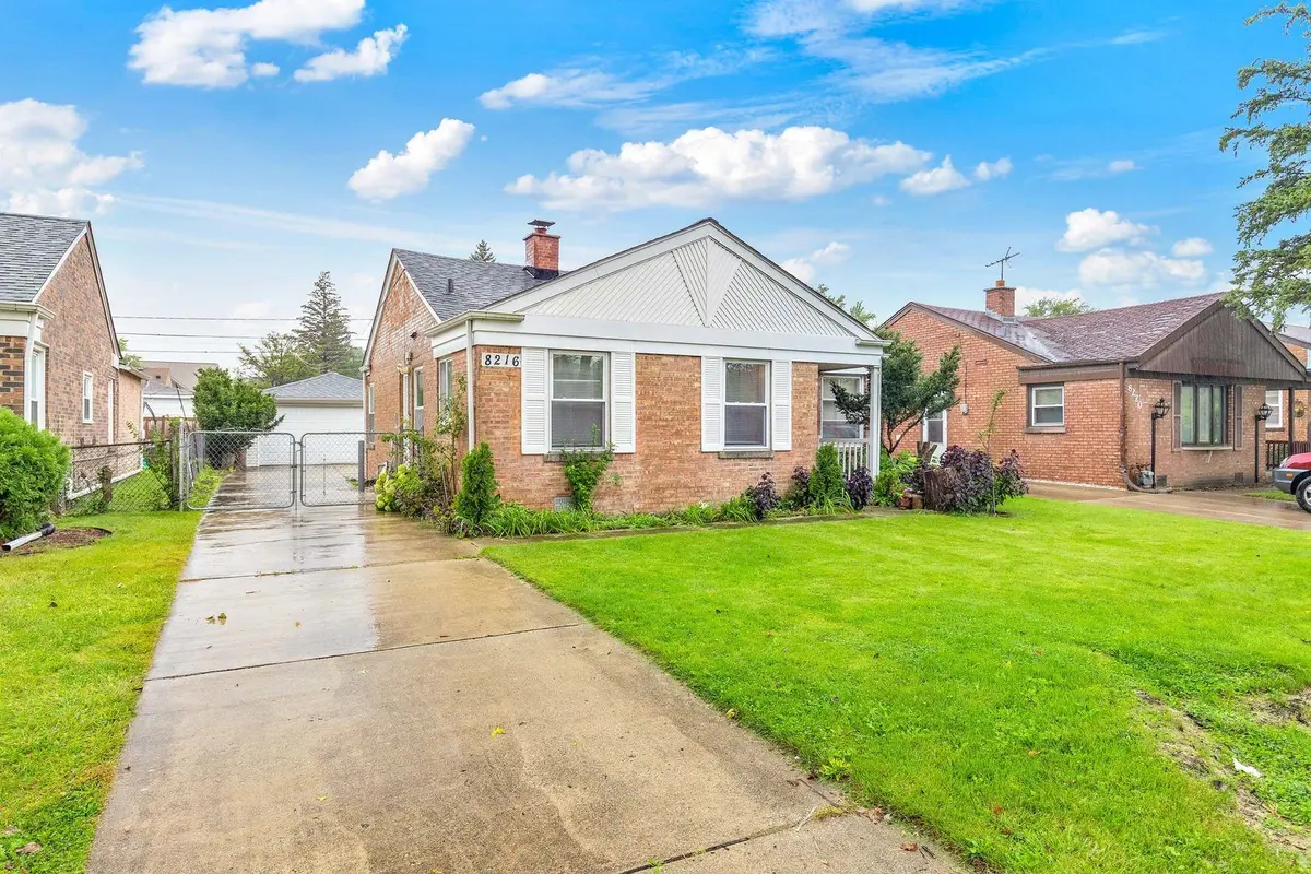 8216 N Caldwell Avenue