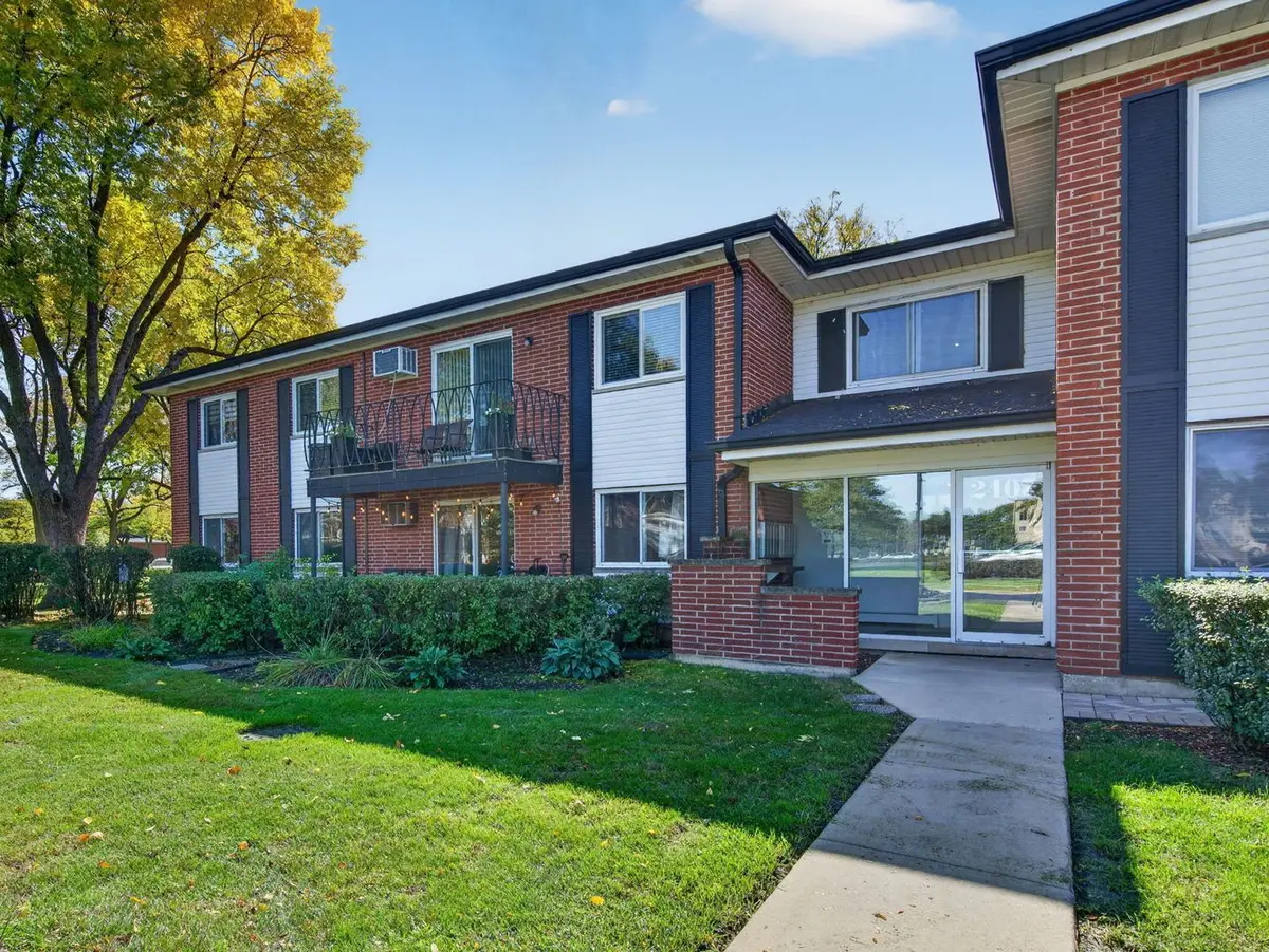 2407 E Brandenberry Court