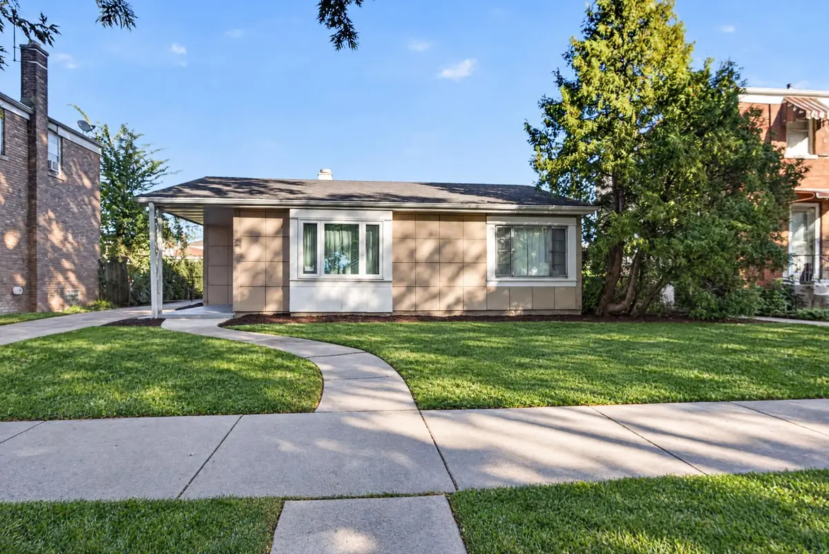 1627 S 56th Court