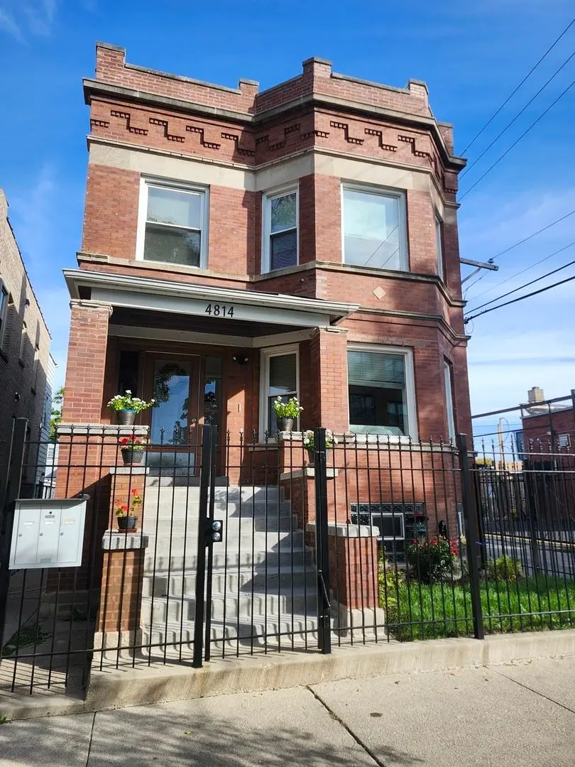 4814 W Van Buren Street