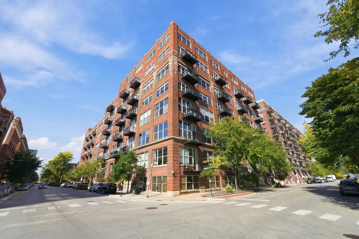 1500 W Monroe Street