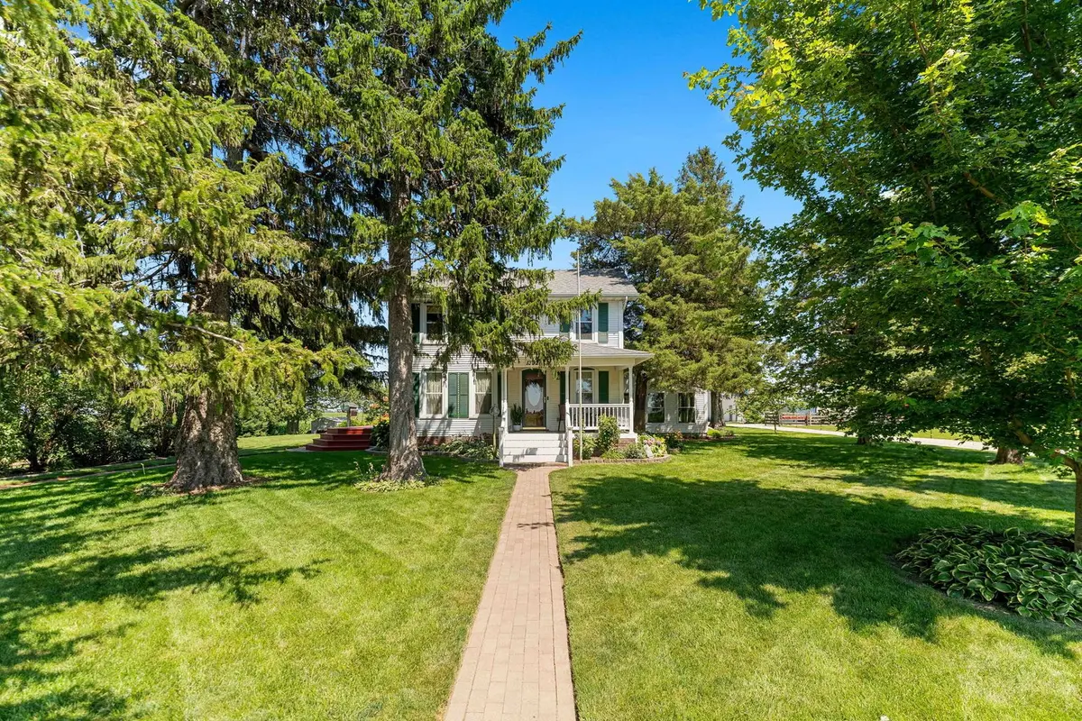 1392 RED BRICK Road
