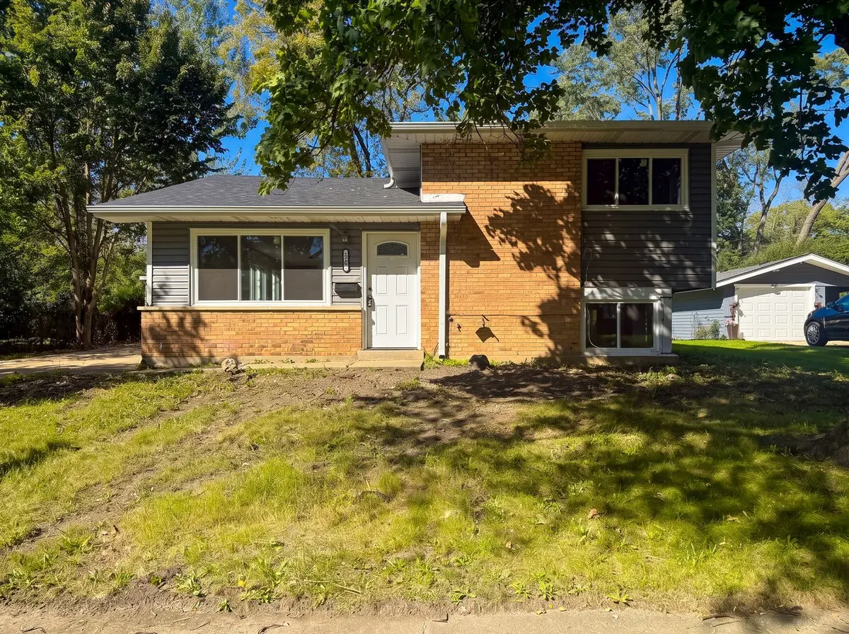 305 WINNEBAGO Street