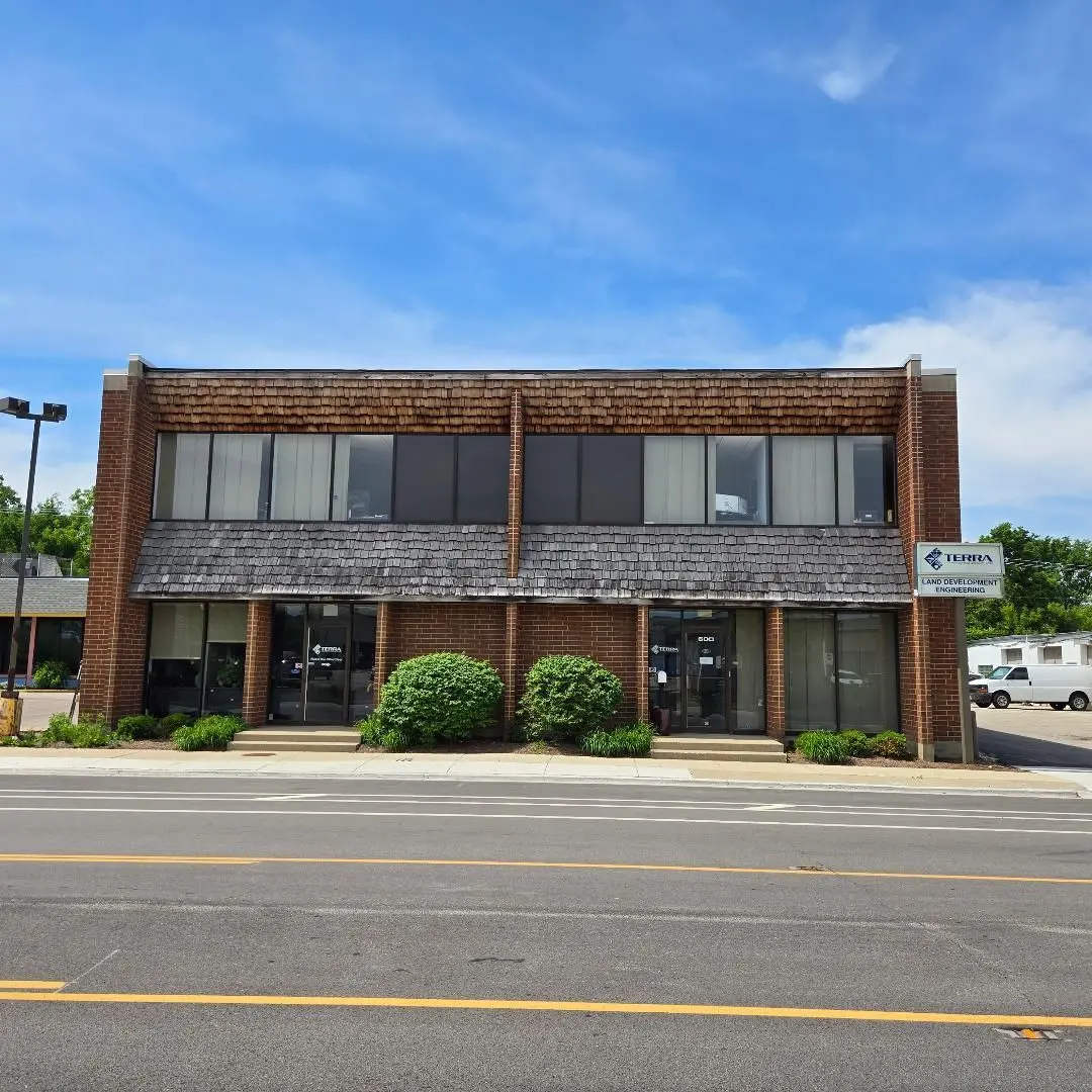 600 BUSSE Highway