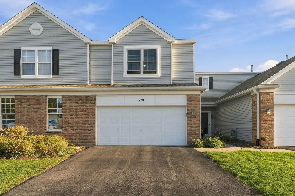 570 Springbrook Trail N