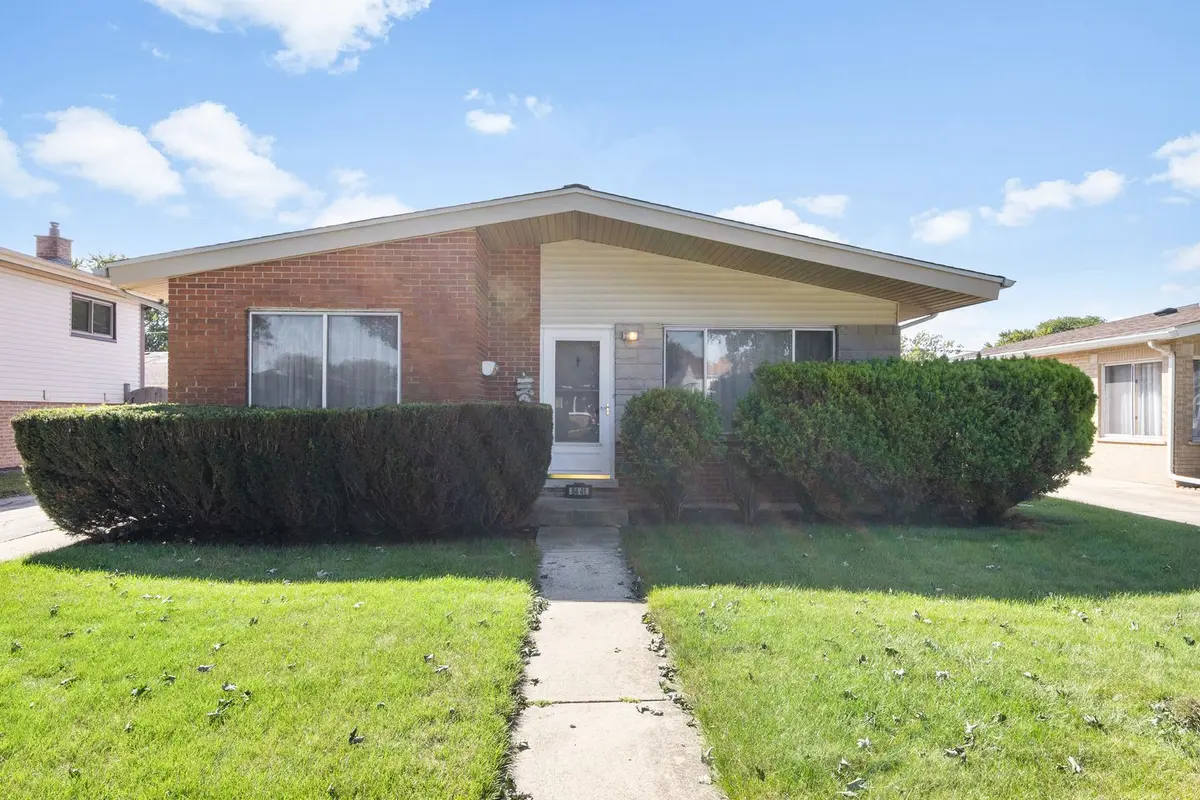 8441 W Madison Drive
