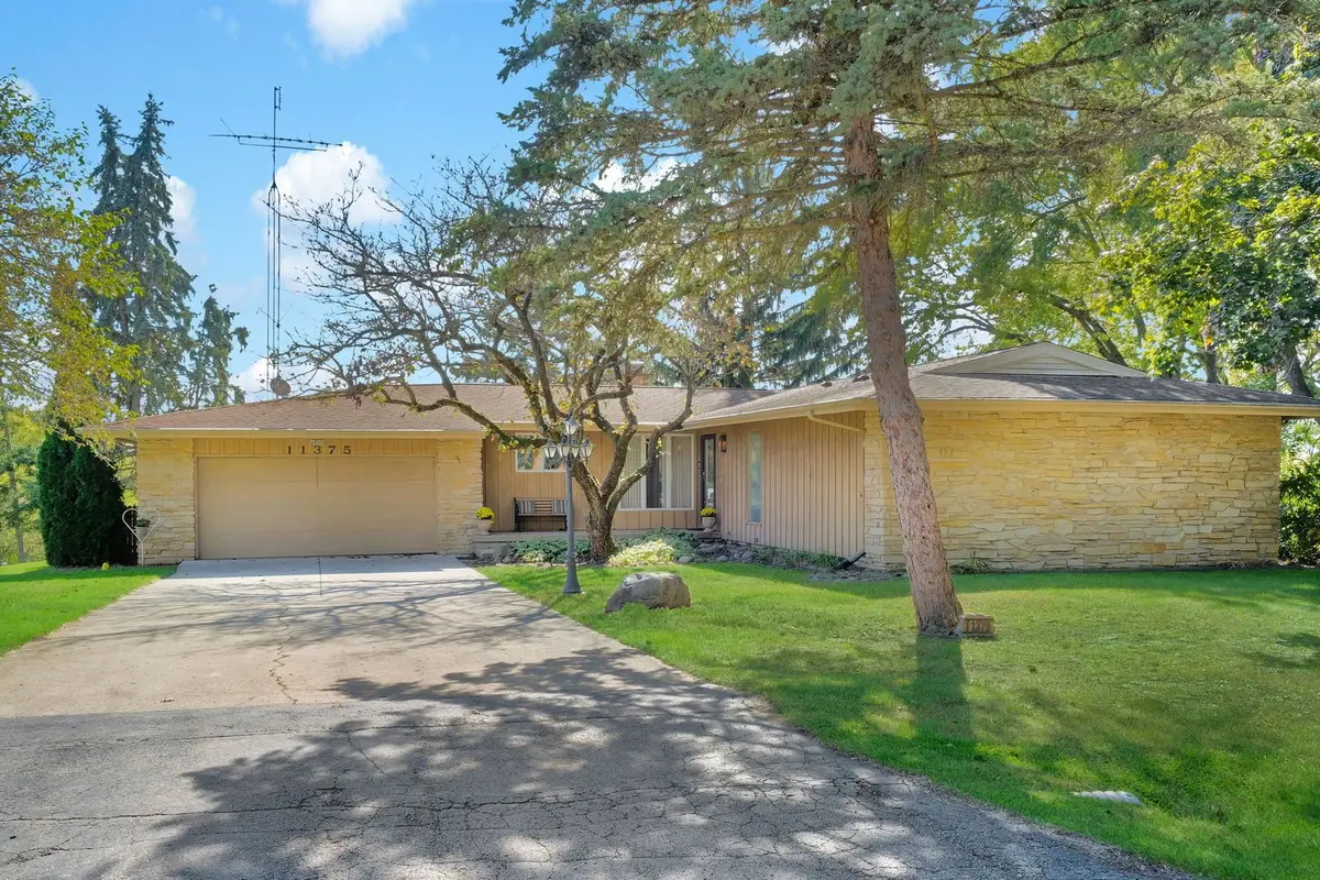 11375 James Court