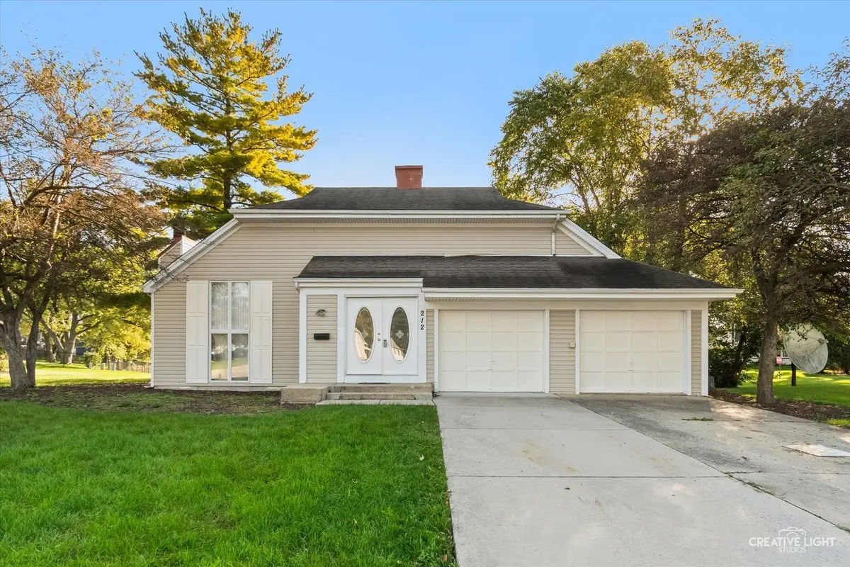 212 Boulder Hill Pass