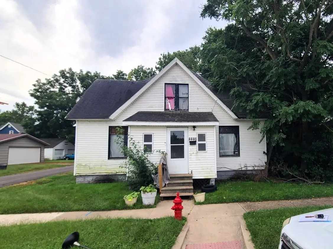 1114 W 4th Street