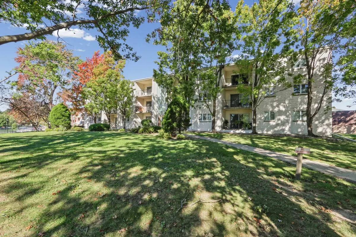 1004 E Harding Drive