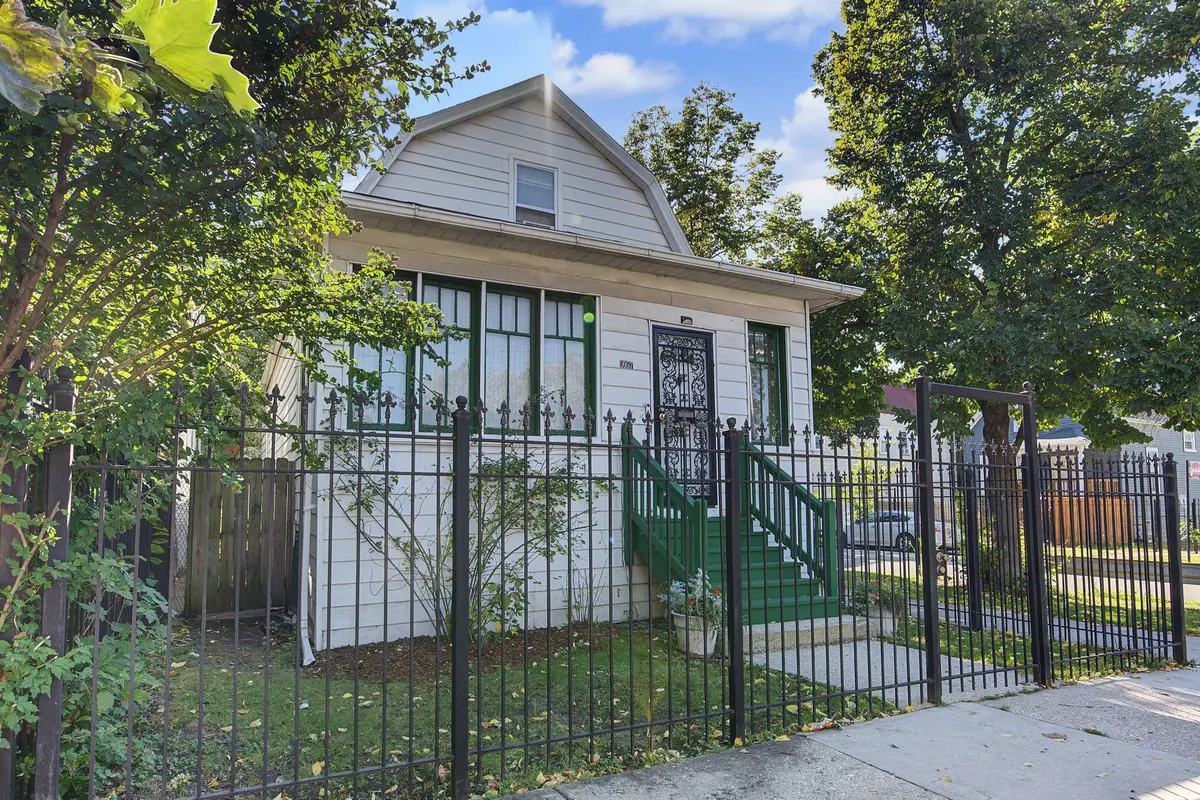 5057 W Superior Street