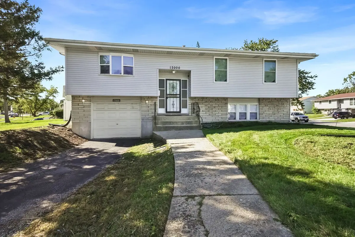 17000 Pine Court