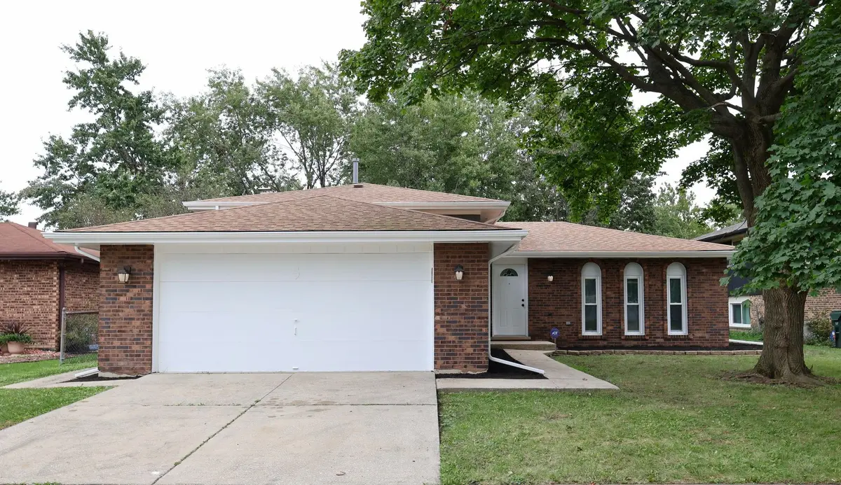 5 Lakewood Court