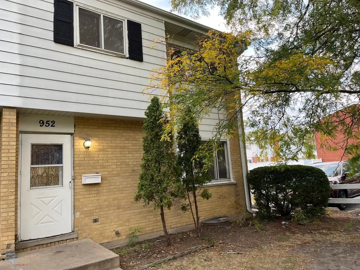 952 N Virginia Lane