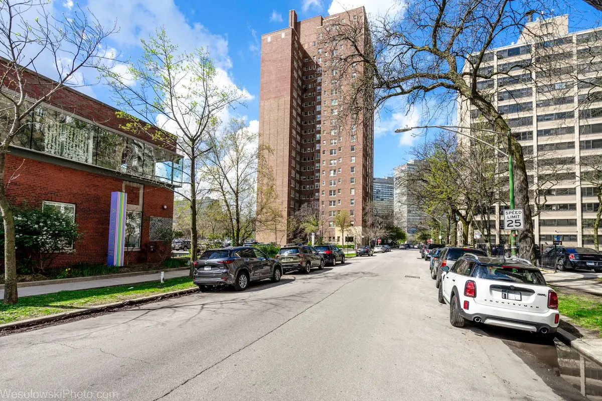 5000 S Cornell Avenue