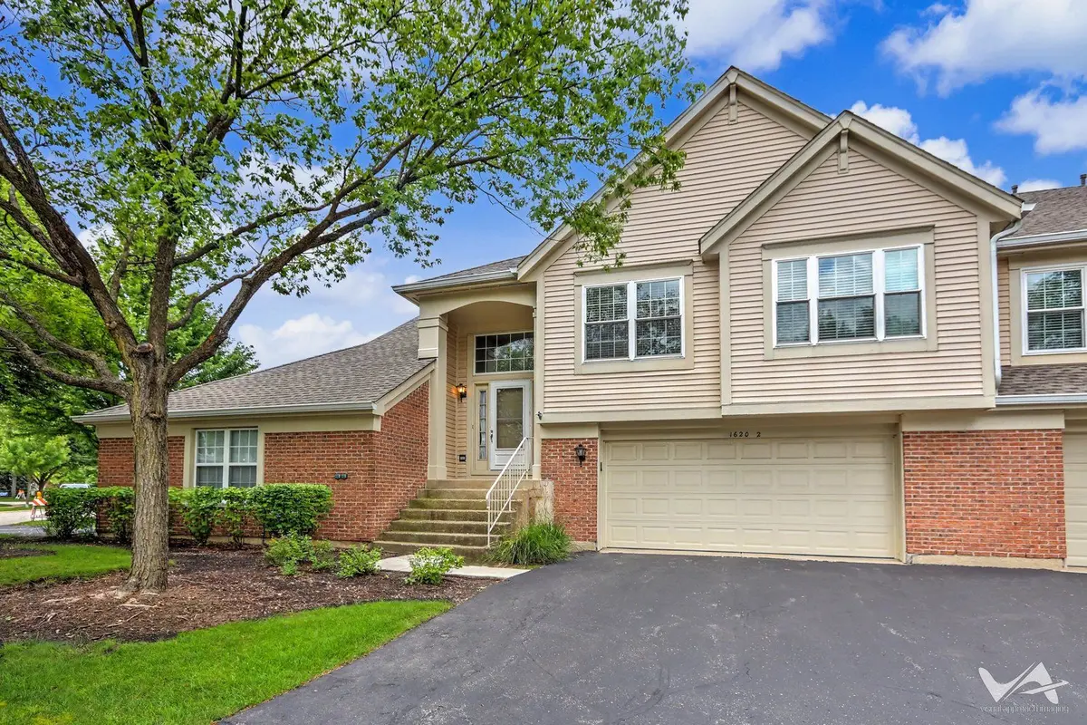 1620 COLUMBIA Circle