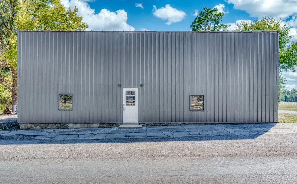 305 E Jefferson Avenue