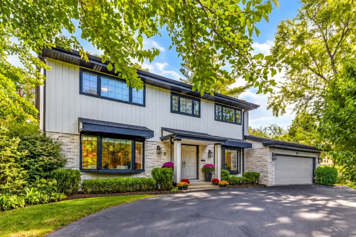 883 Oak Drive