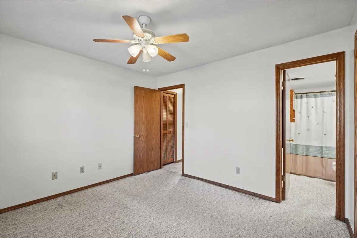 1202 Dean Drive