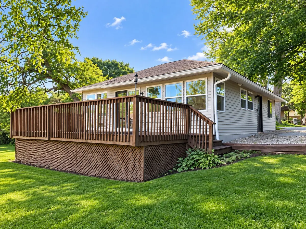 25125 W Oak Lane