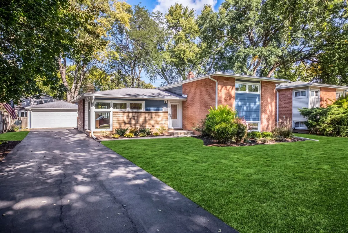 252 W Pleasant Hill Boulevard
